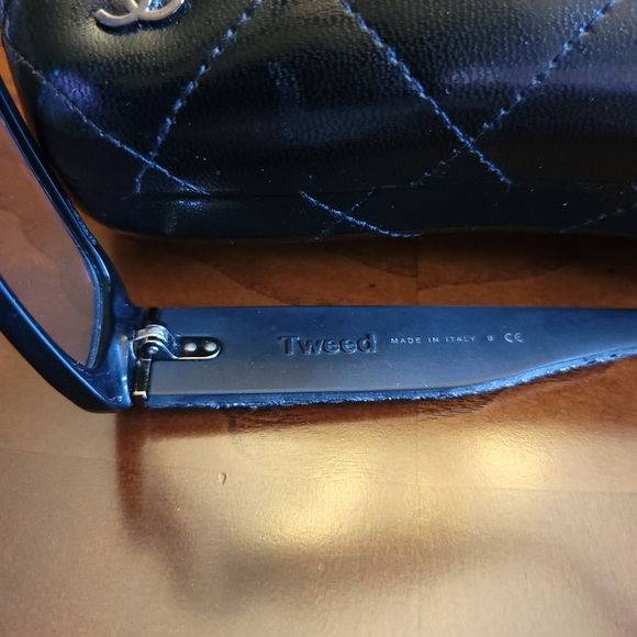 CHANEL GLASSES WITH CASE - Picture 6 of 8